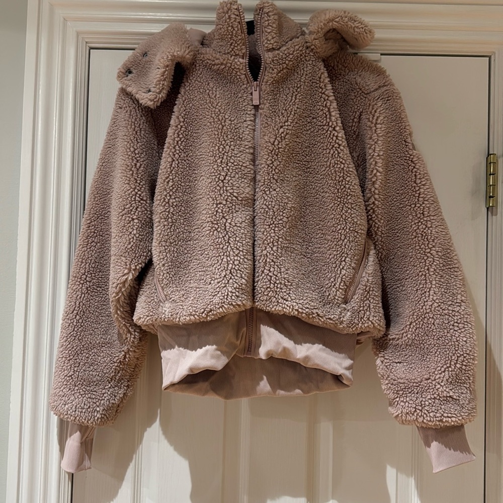 ALO Yoga Teddy Sherpa Jacket